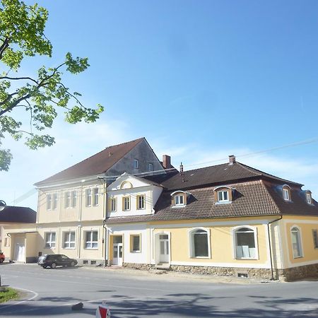 Guest House U Zlateho Jelena Žinkovy Dış mekan fotoğraf