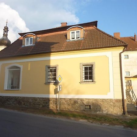 Guest House U Zlateho Jelena Žinkovy Dış mekan fotoğraf